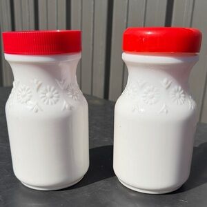 Vintage white milk Glass Maxwell House jars